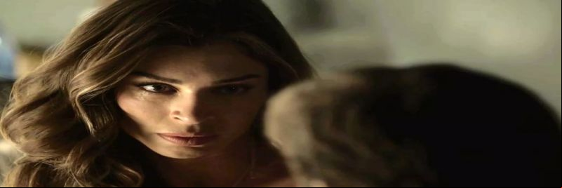 Lívia vê Tomaz chorando por Clara