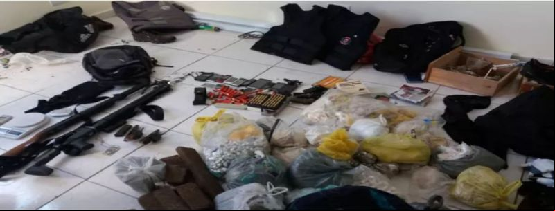 Material apreendido com suspeitos teria sido roubado de delegacia no ABC