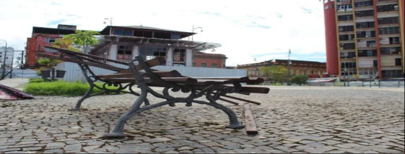 Obra de Centro de Atendimento ao Turista no Centro Antigo de Manaus está parada
