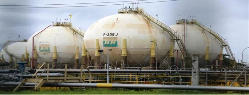 Refinaria Presidente Bernardes (RPBC), da Petrobras, em Cubatão, SP 