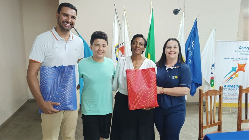 Dr. Leonardo Flores, Presidente do Rota Kids; João Marcos de Oliveira, Presidente da Associação A&+ de Araxá Ana Cláudia Paiva Alves
