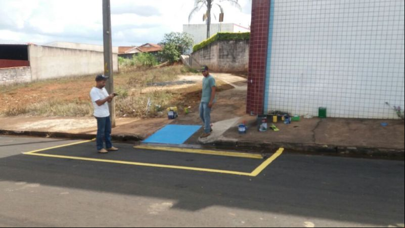 Prefeitura finaliza reforma de arela e faz melhorias na sinalização de o à Santa Casa.