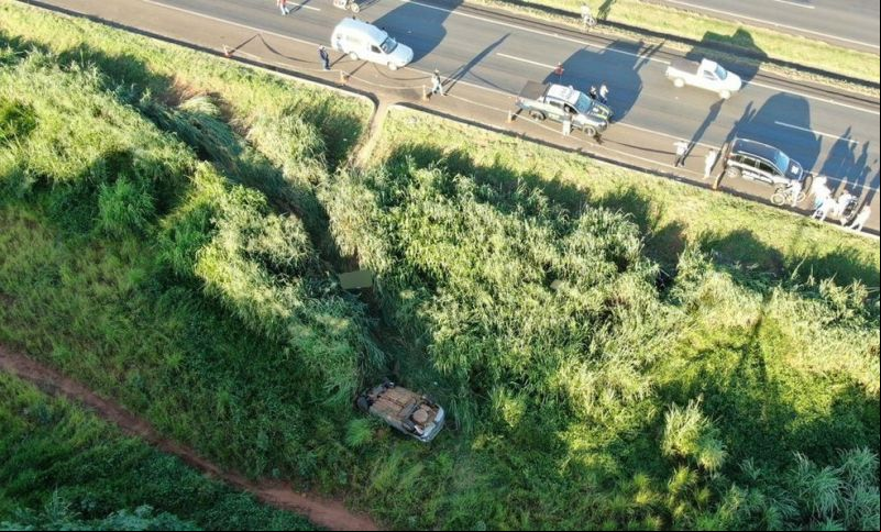Motociclista morre acidente BR-050 Uberlândia — Foto: Via Drones