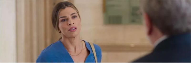 Paloma (Grazi Massafera) diz para Eric (Jonas Bloch) que tem seus sonhos e recusa o trabalho com ele — Foto: Globo
