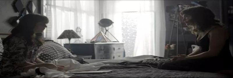 Laura escuta sugestão de Clara