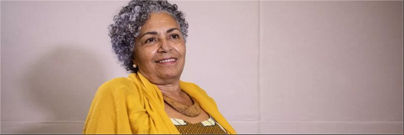 A sergipana Dida Dias, de 63 anos, já tinha 30 anos quando ou a se autodeclarar como uma mulher negra — Foto: Fabio Tito/G1