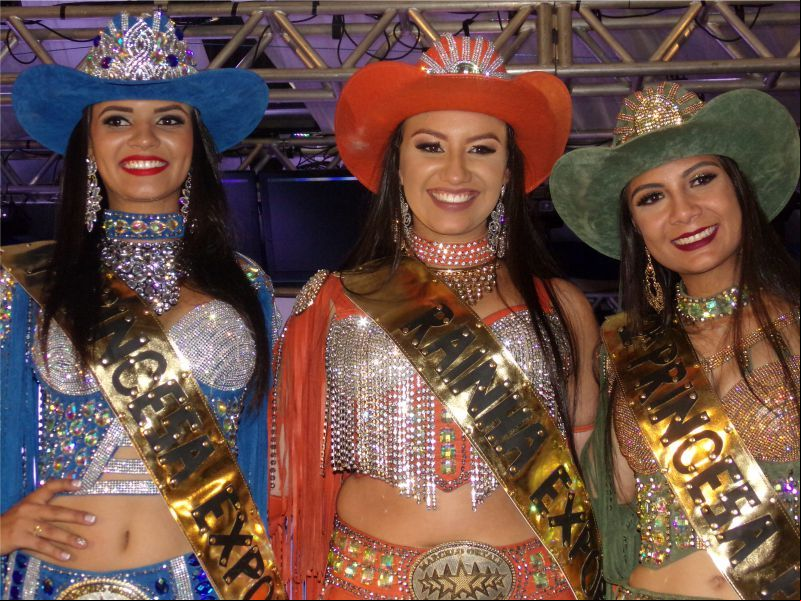 A jovem Lorrayne é a Rainha da 26ª EXPOPER