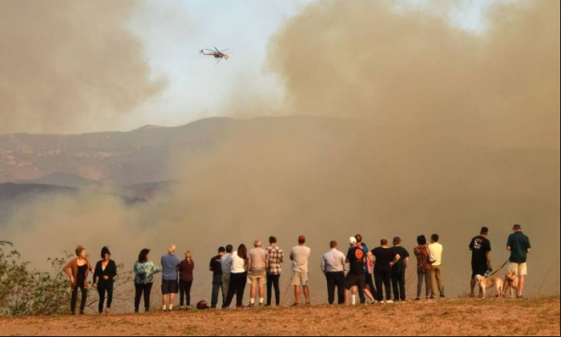 Incêndio deixa 15 mortos e duas mil casas destruídas na Califórnia 